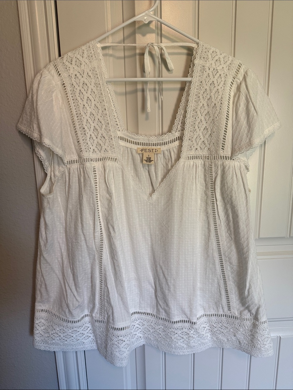 NWOT White Lace Trim Cotton Peasant Top XL